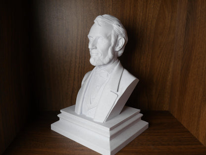 Abraham Lincoln Bust - 16th President Statue | Civil War Leader Sculpture, Educational Decor